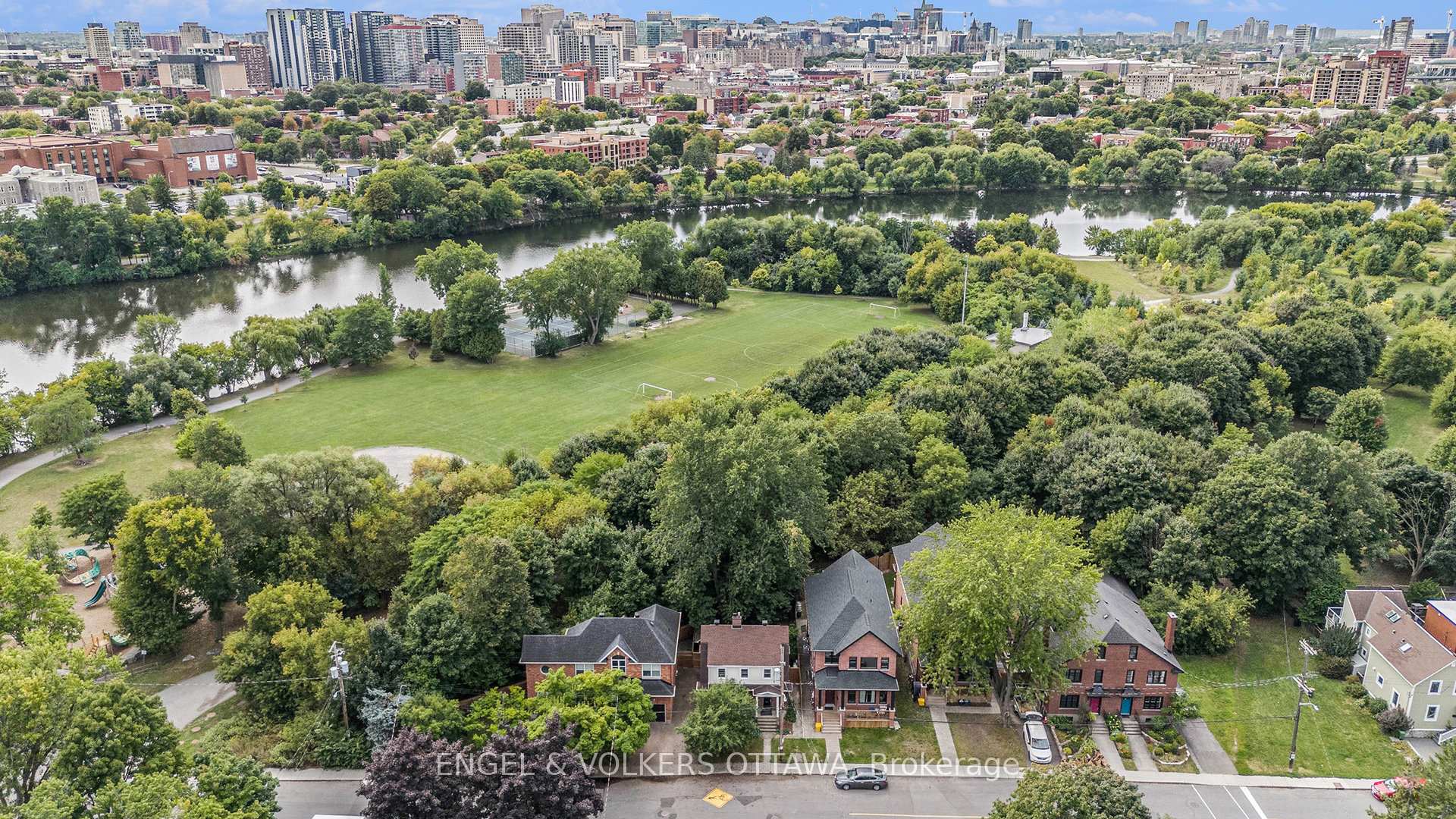 Photo 32 of 195 Stanley Avenue, Ottawa, New Edinburgh — HOMEH