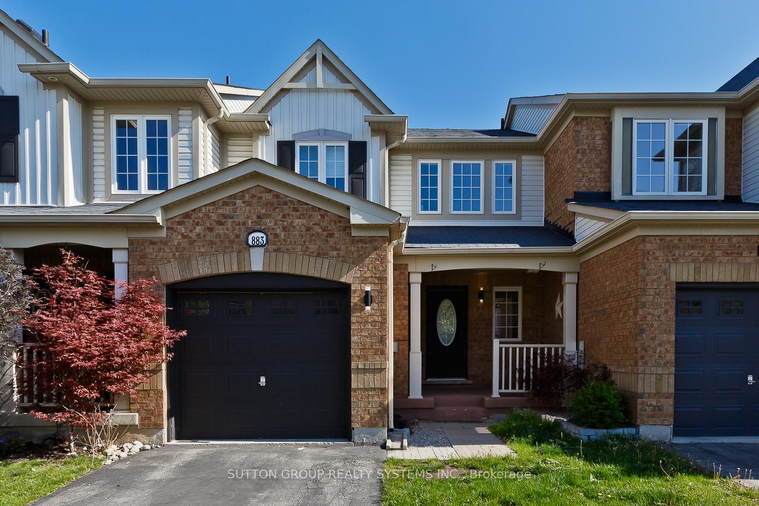 Front of 883 Fowles Court