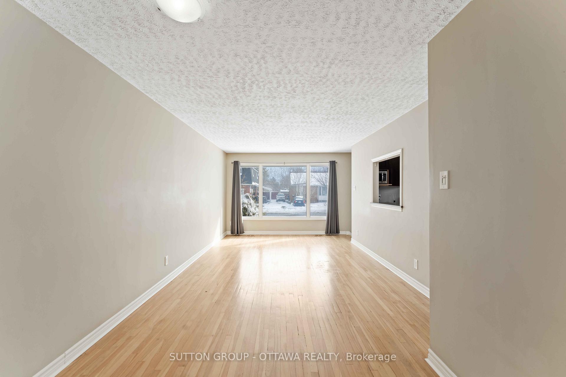 Photo 7 of Unit 1 - Main Floor Unit, 1299 Highgate Road, Ottawa, Parkway Park — HOMEH