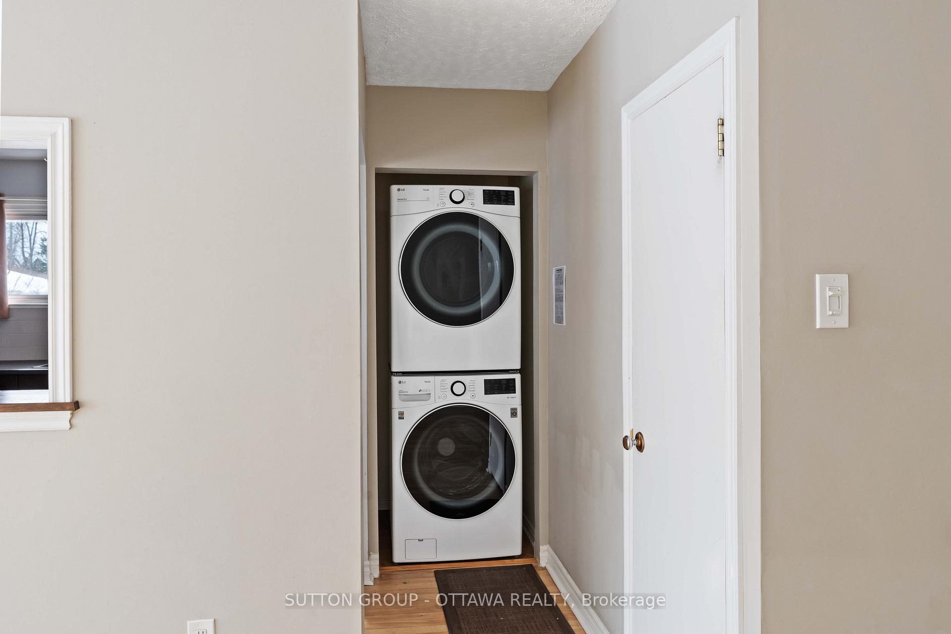 Photo 14 of Unit 1 - Main Floor Unit, 1299 Highgate Road, Ottawa, Parkway Park — HOMEH