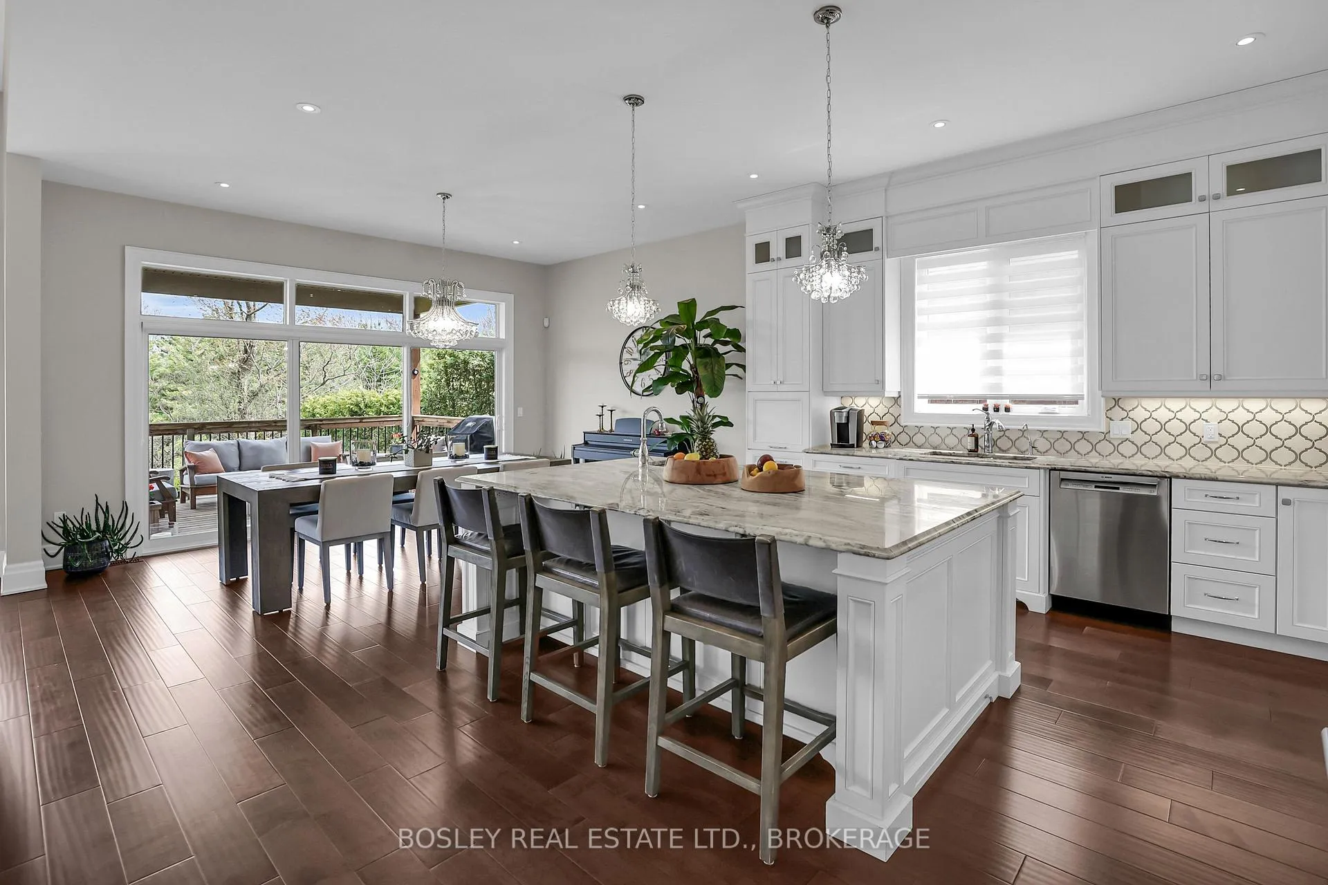 Photo 5 of 32 Philmori Boulevard, Pelham, Fonthill — HOMEH