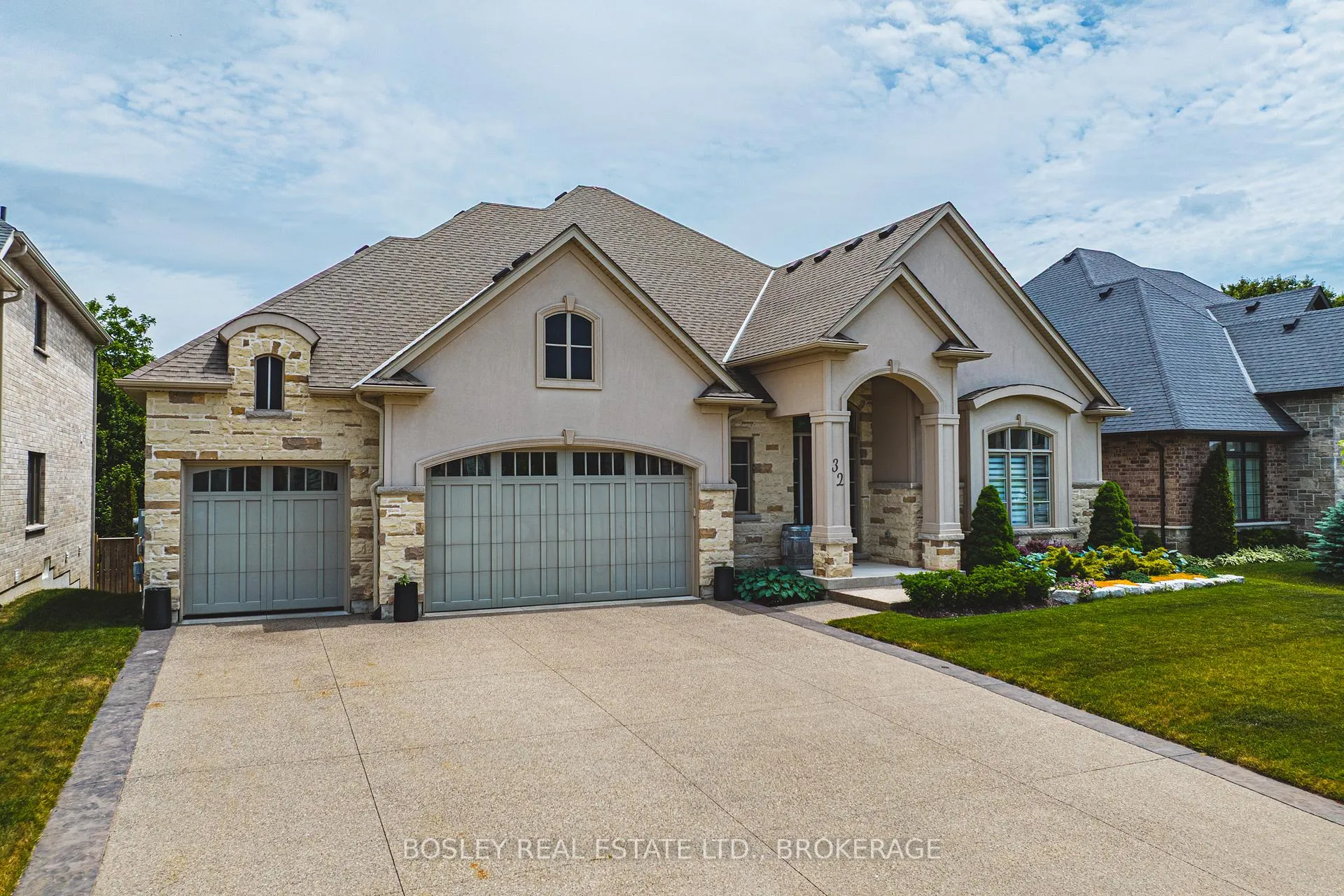 Photo 48 of 32 Philmori Boulevard, Pelham, Fonthill — HOMEH
