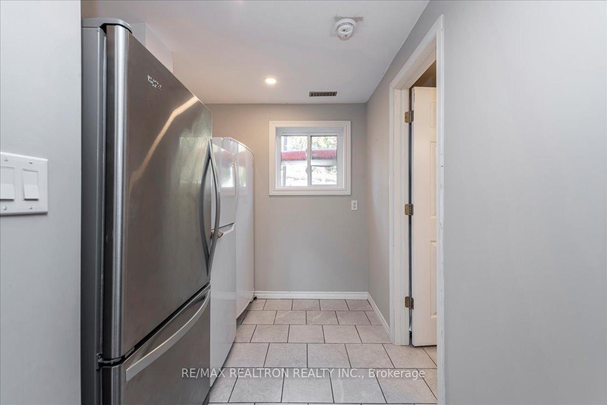 Photo 25 of 28 Frontier Avenue, Orillia — HOMEH