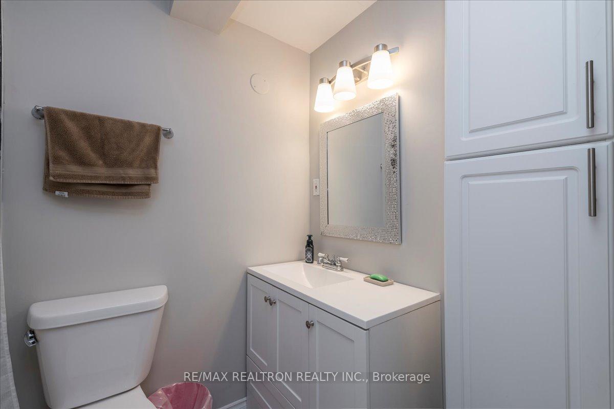 Photo 26 of 28 Frontier Avenue, Orillia — HOMEH
