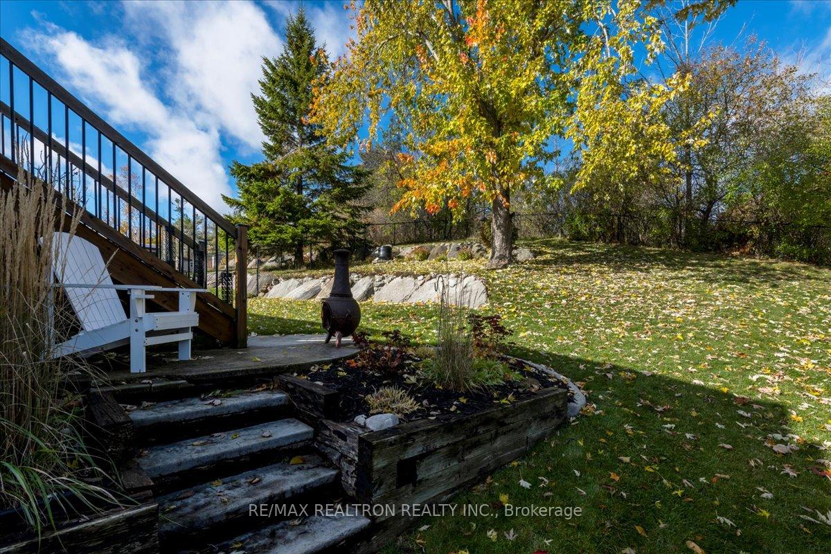 Photo 33 of 28 Frontier Avenue, Orillia — HOMEH