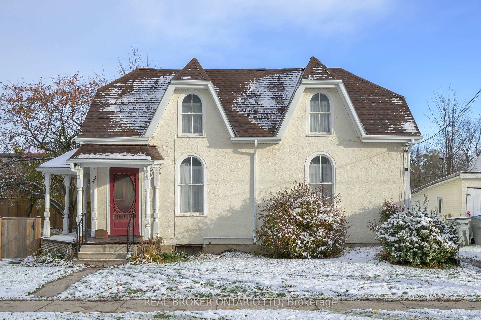 Front of 222 Ellen Street