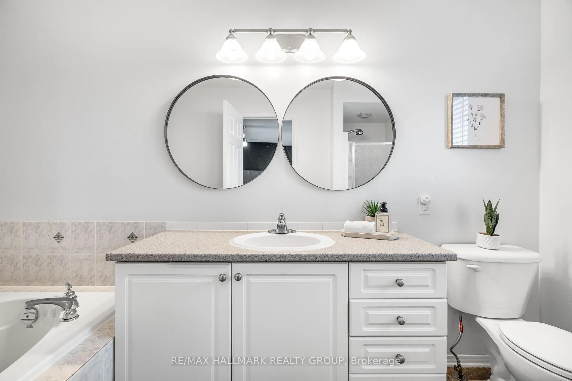 Photo 24 of 2025 Boisfranc Circle, Ottawa, Avalon East — HOMEH