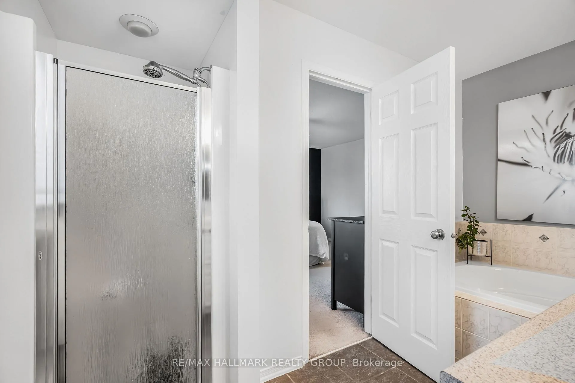 Photo 26 of 2025 Boisfranc Circle, Ottawa, Avalon East — HOMEH