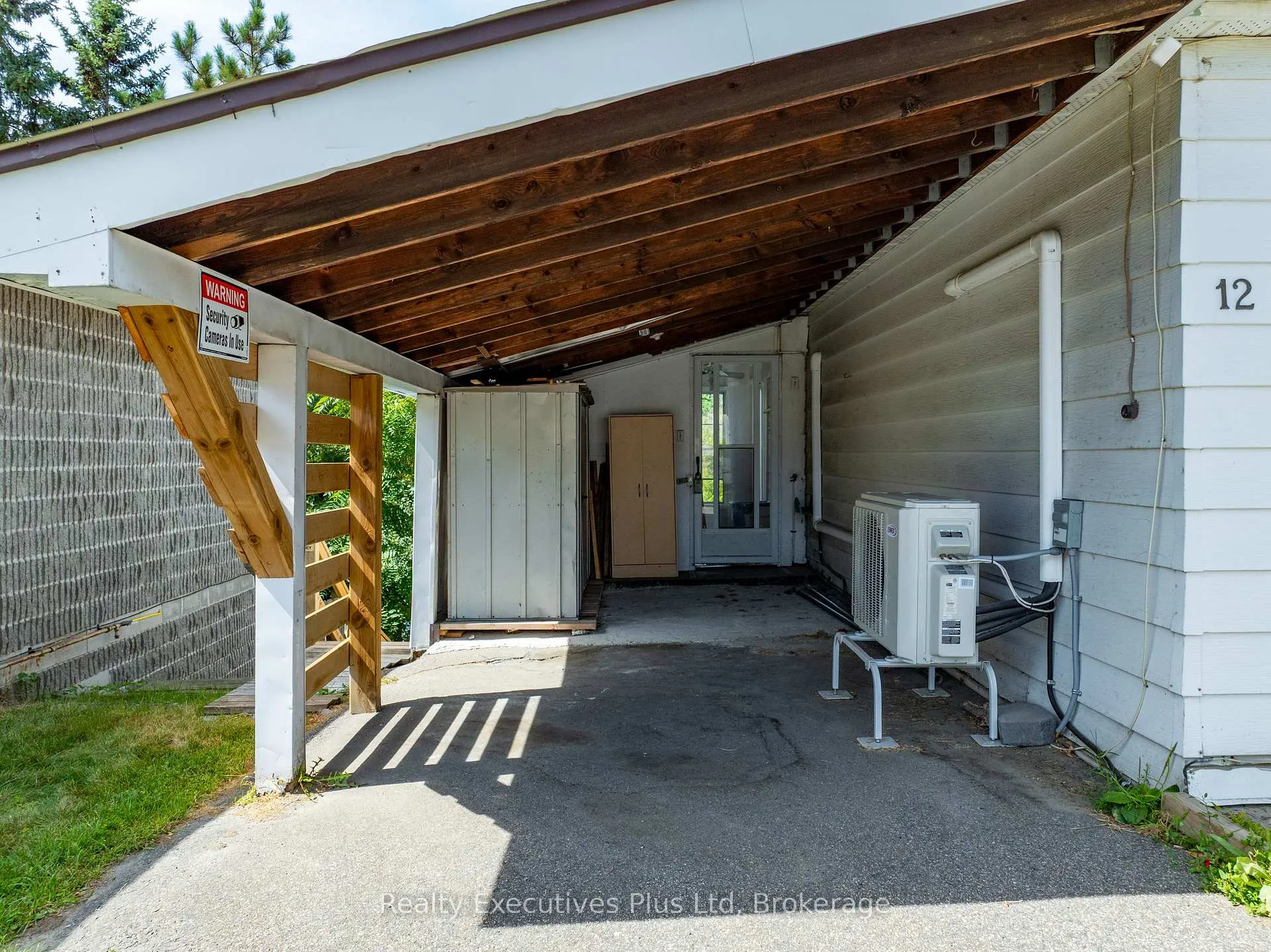 Photo 6 of 12 River Street, Parry Sound — HOMEH