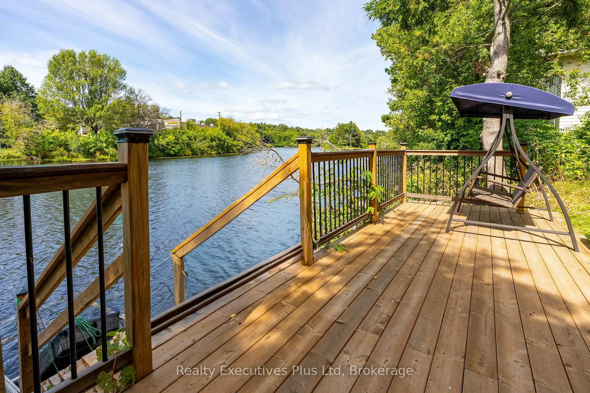 Photo 9 of 12 River Street, Parry Sound — HOMEH