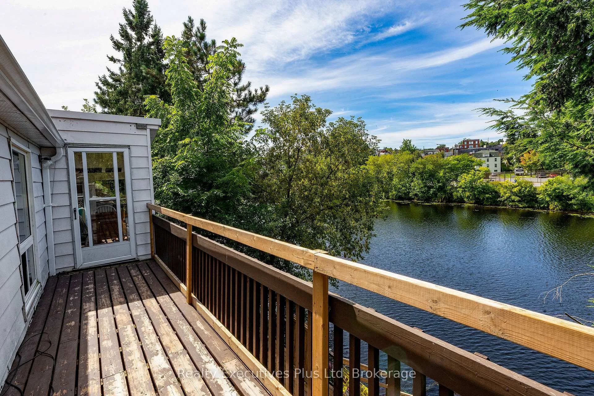 Photo 10 of 12 River Street, Parry Sound — HOMEH