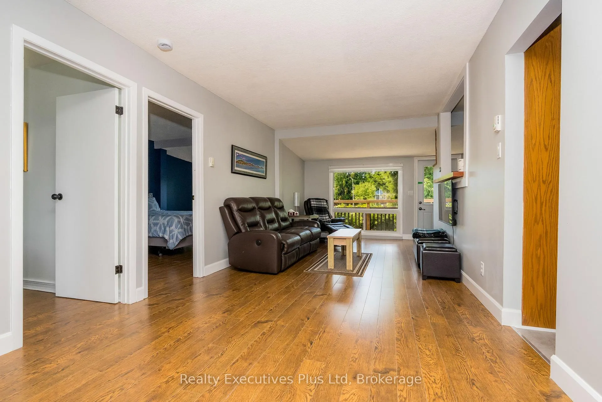 Photo 19 of 12 River Street, Parry Sound — HOMEH