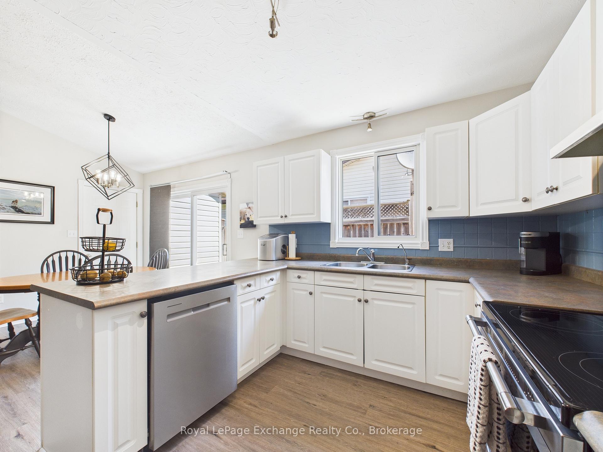 Photo 11 of 415 Highland Drive, North Huron, Wingham — HOMEH