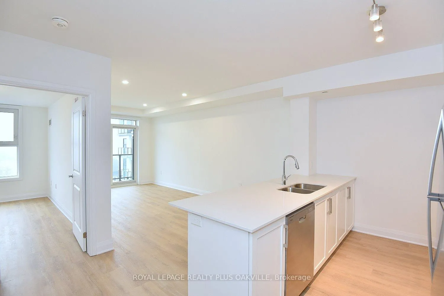 Photo 14 of Unit 321, 1936 Rymal Road E, Hamilton, Stoney Creek Mountain — HOMEH