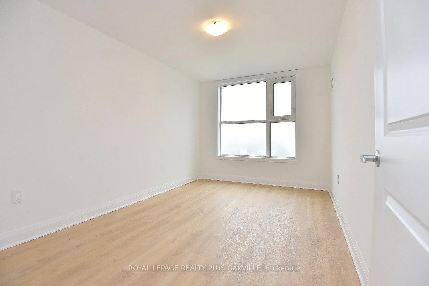 Photo 17 of Unit 321, 1936 Rymal Road E, Hamilton, Stoney Creek Mountain — HOMEH