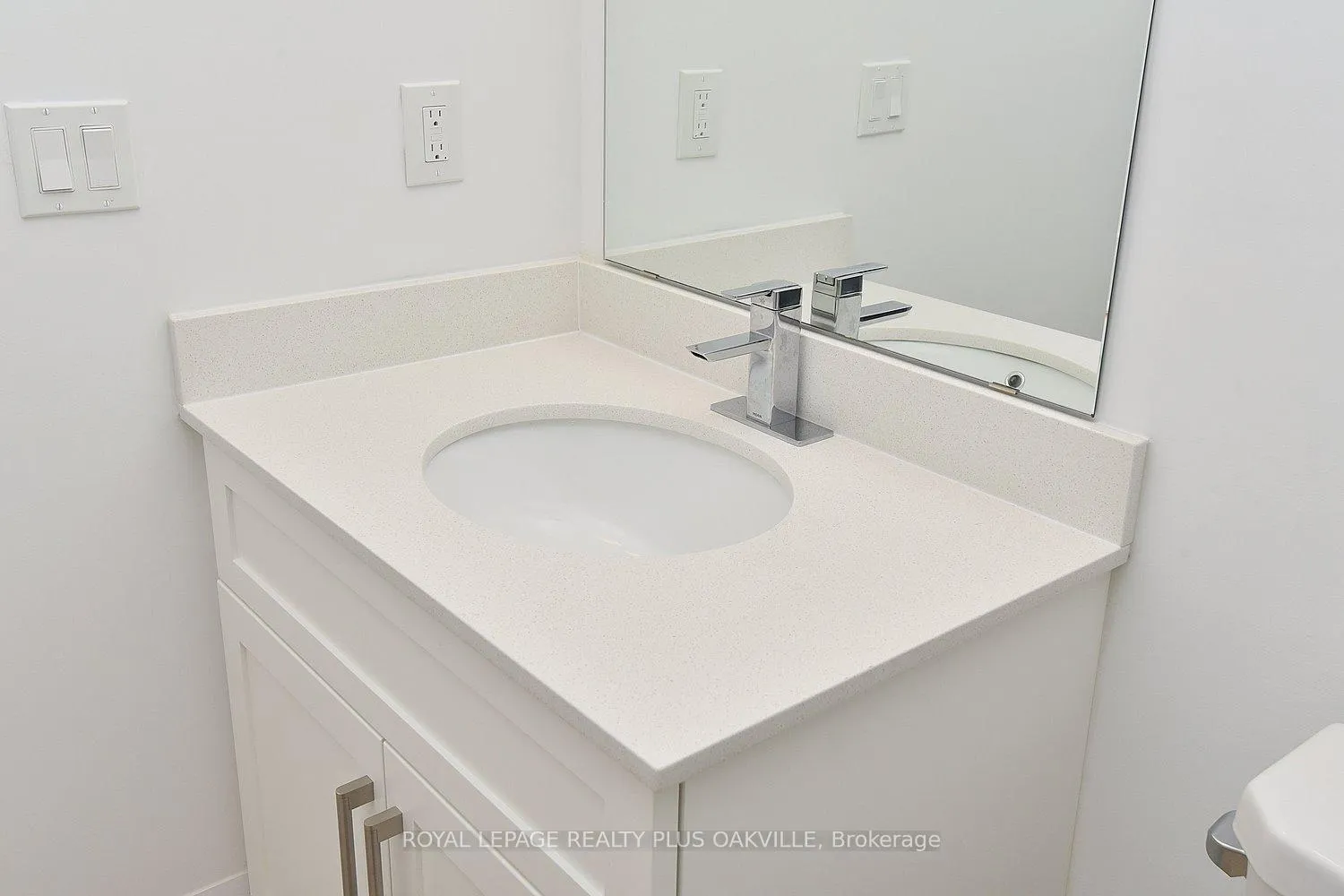 Photo 19 of Unit 321, 1936 Rymal Road E, Hamilton, Stoney Creek Mountain — HOMEH