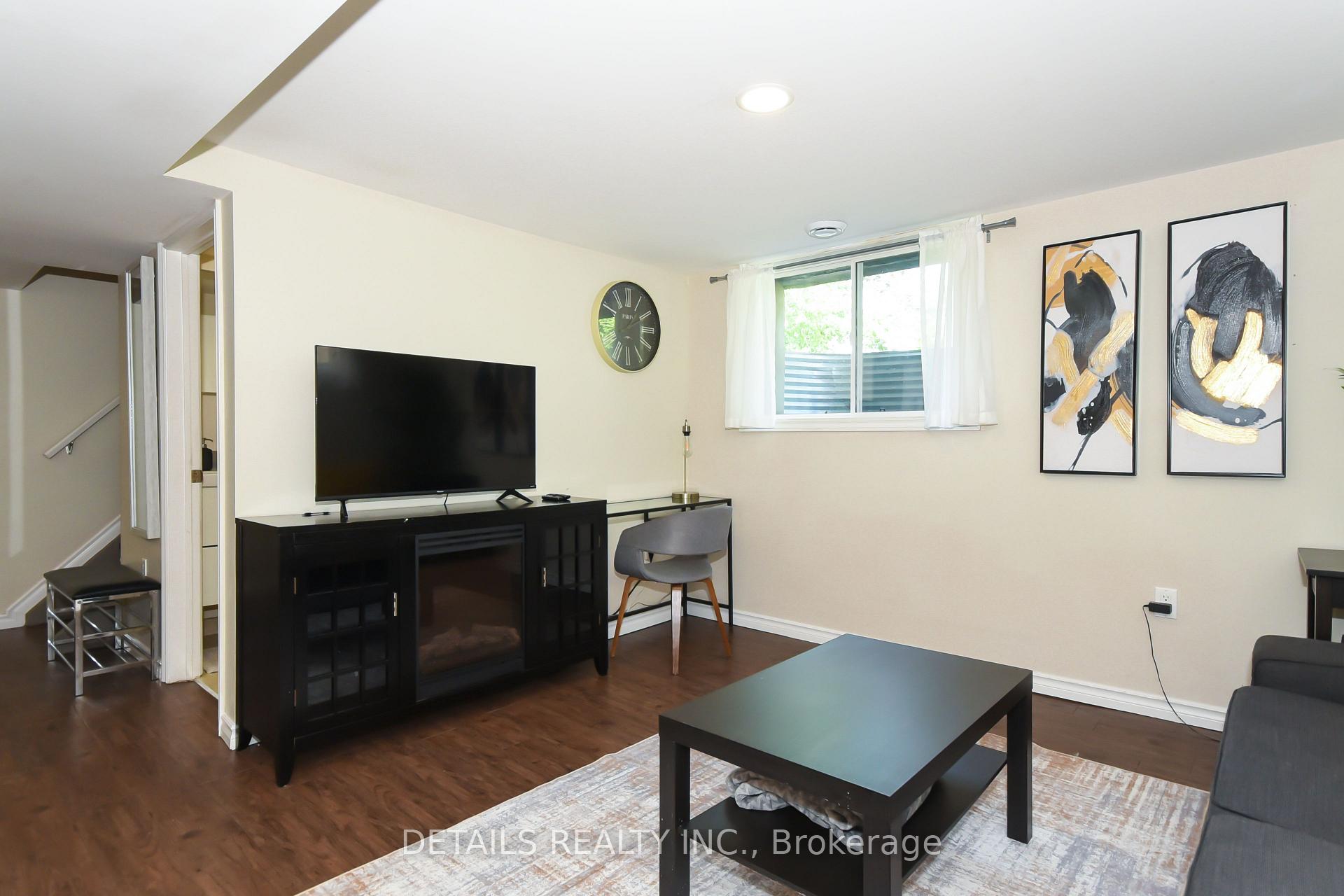 Photo 10 of Unit B, 2161 Lambeth Walk, Ottawa, Parkway Park — HOMEH