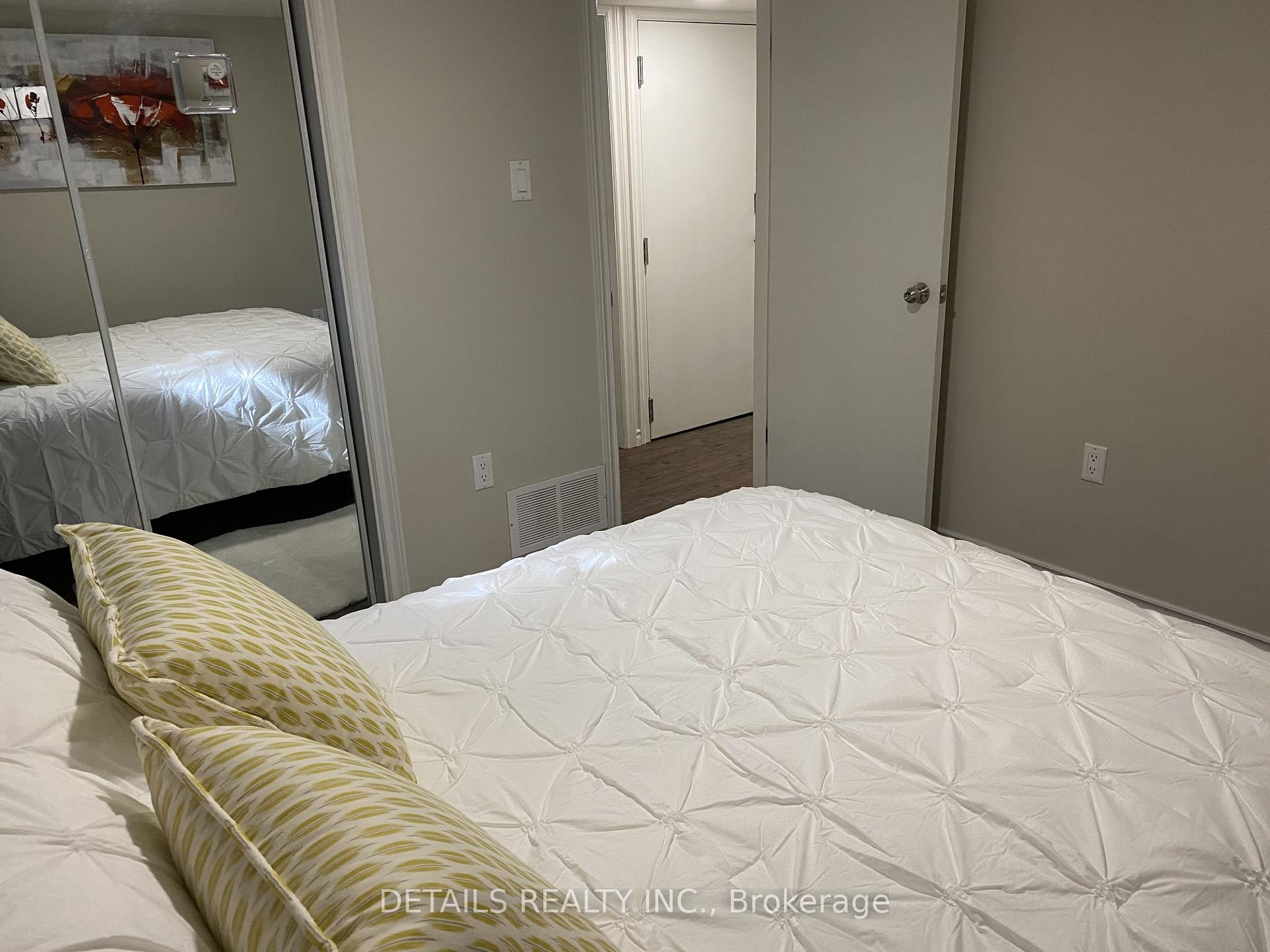 Photo 22 of Unit B, 2161 Lambeth Walk, Ottawa, Parkway Park — HOMEH