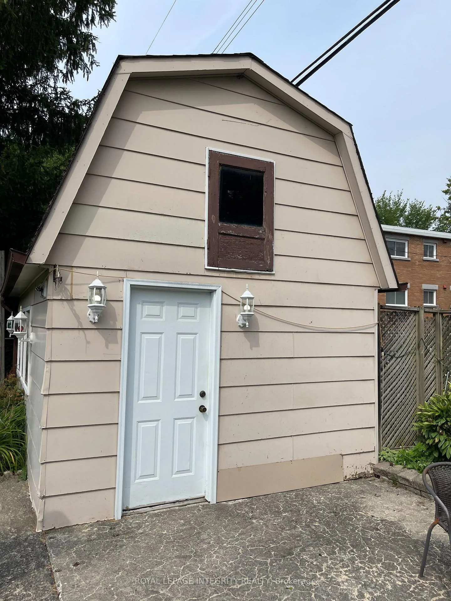 Photo 14 of 469 Guy Street, Ottawa, Castle Heights — HOMEH