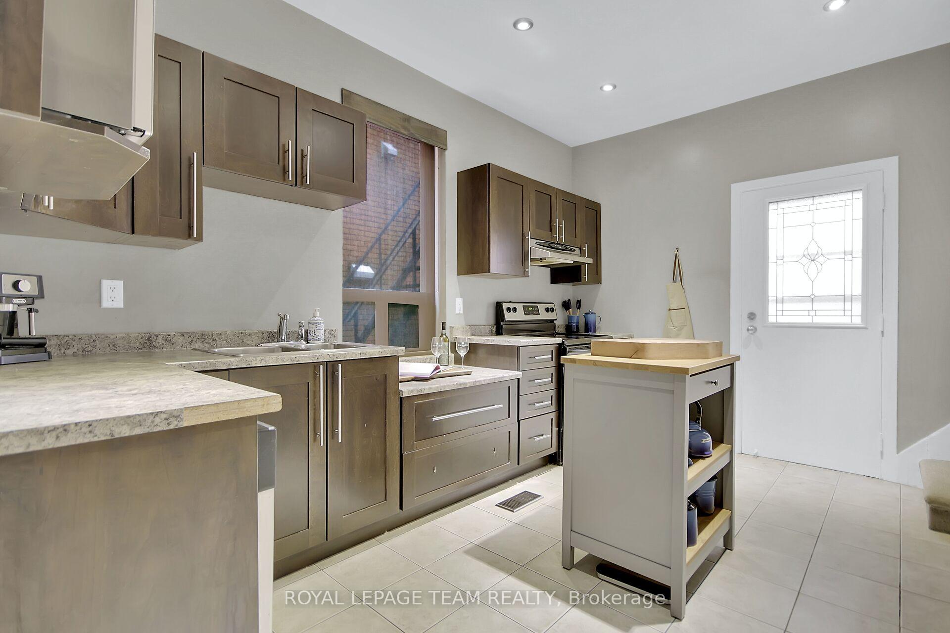 Photo 13 of 57 Argyle Avenue, Ottawa, Ottawa Centre/Golden Triangle — HOMEH