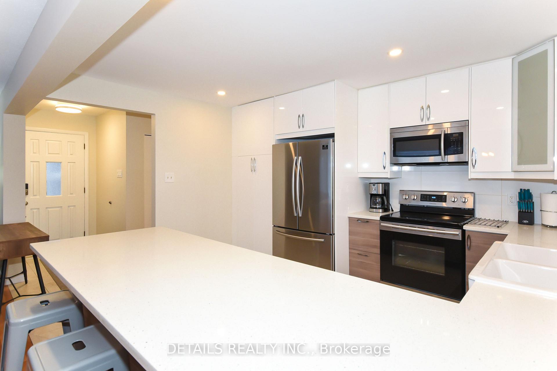 Photo 16 of Unit A, 2176 Lambeth Walk, Ottawa, Parkway Park — HOMEH