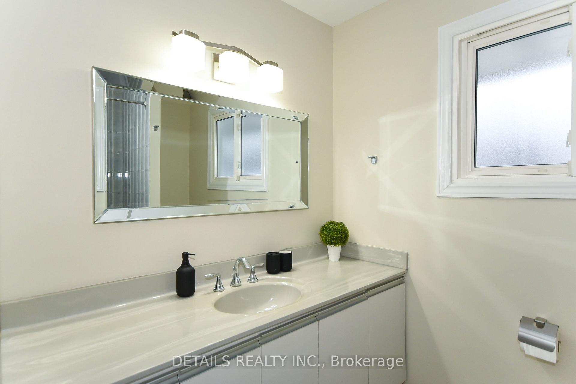Photo 28 of Unit A, 2176 Lambeth Walk, Ottawa, Parkway Park — HOMEH