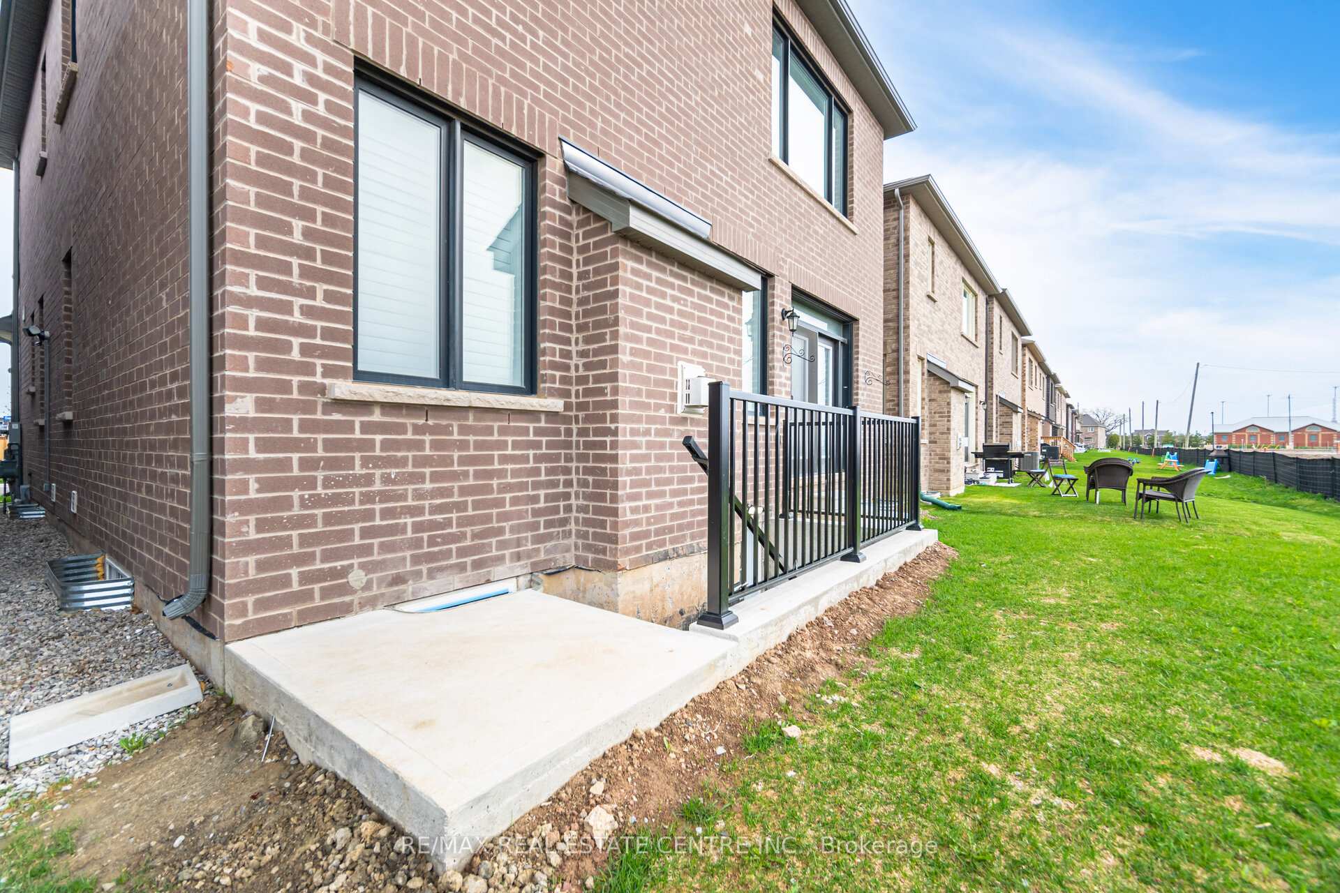 Photo 6 of Unit Bsmt., 1603 Severn Drive, Milton, Bowes — HOMEH