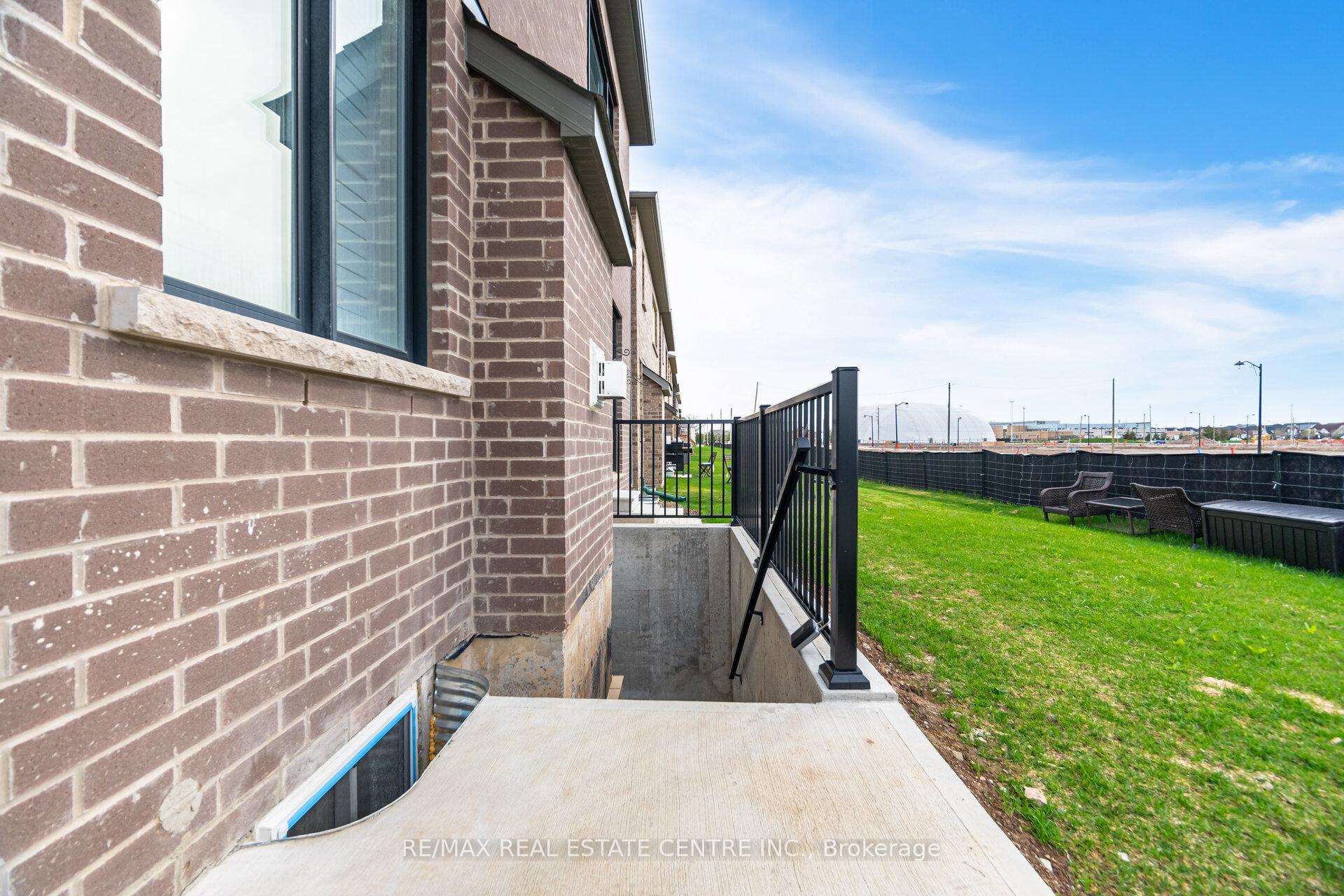 Photo 14 of Unit Bsmt., 1603 Severn Drive, Milton, Bowes — HOMEH