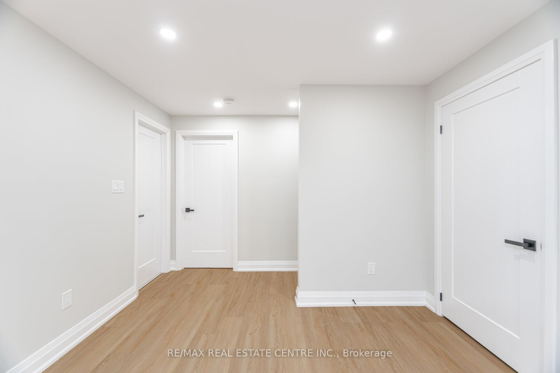 Photo 20 of Unit Bsmt., 1603 Severn Drive, Milton, Bowes — HOMEH