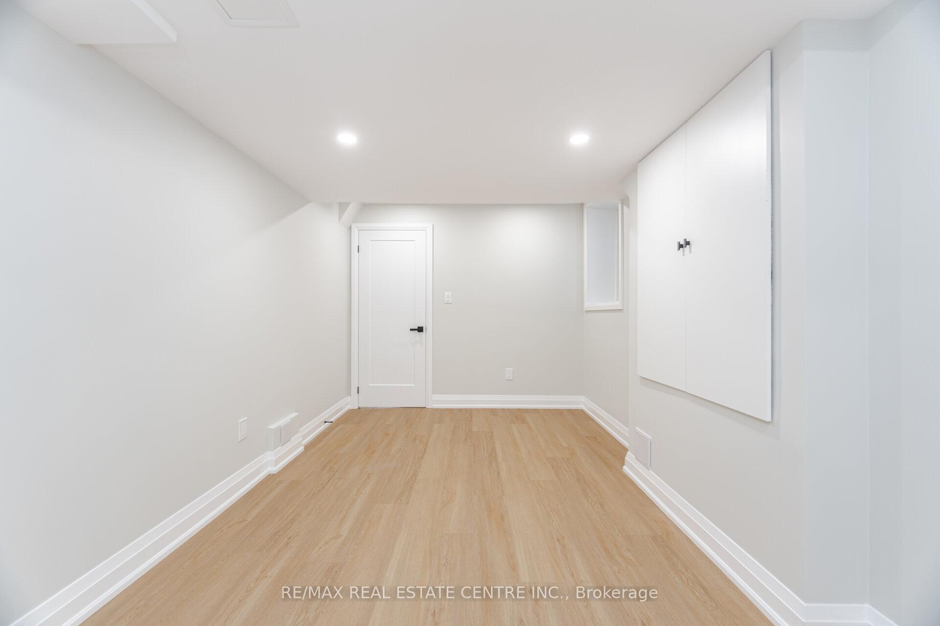 Photo 8 of Unit Bsmt., 1603 Severn Drive, Milton, Bowes — HOMEH