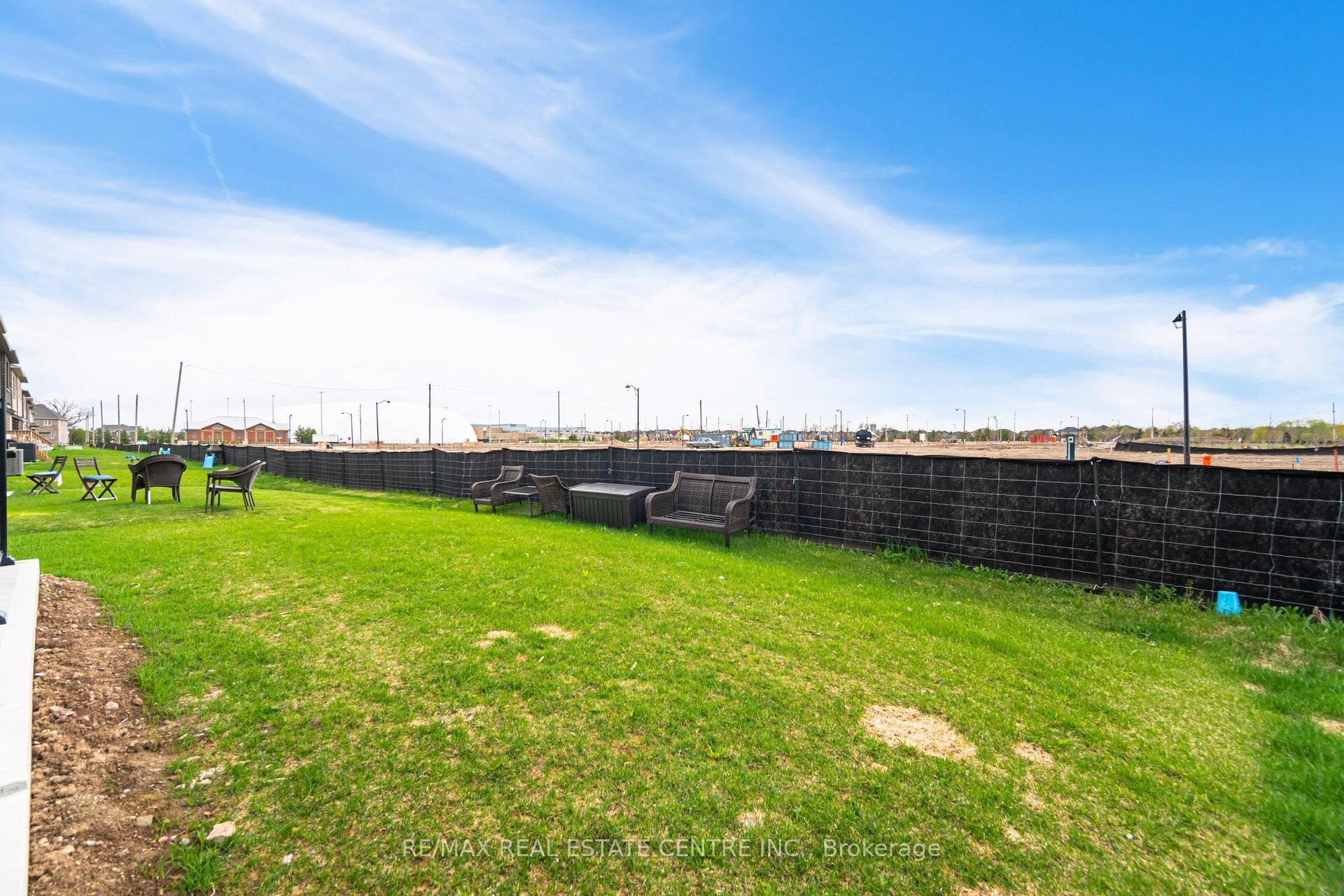 Photo 16 of Unit Bsmt., 1603 Severn Drive, Milton, Bowes — HOMEH