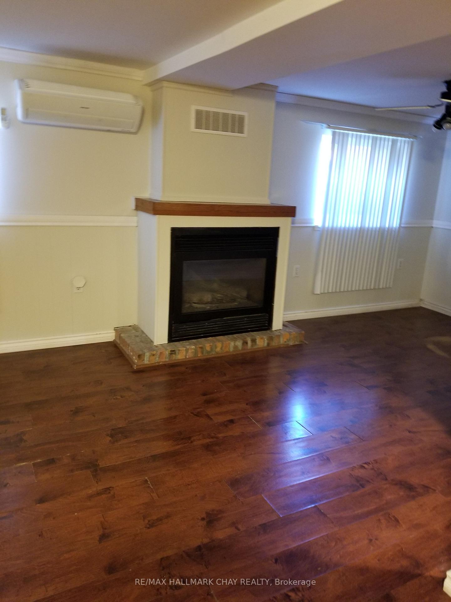 Photo 7 of Unit lower unit, 11B Park Crescent, New Tecumseth, Tottenham — HOMEH
