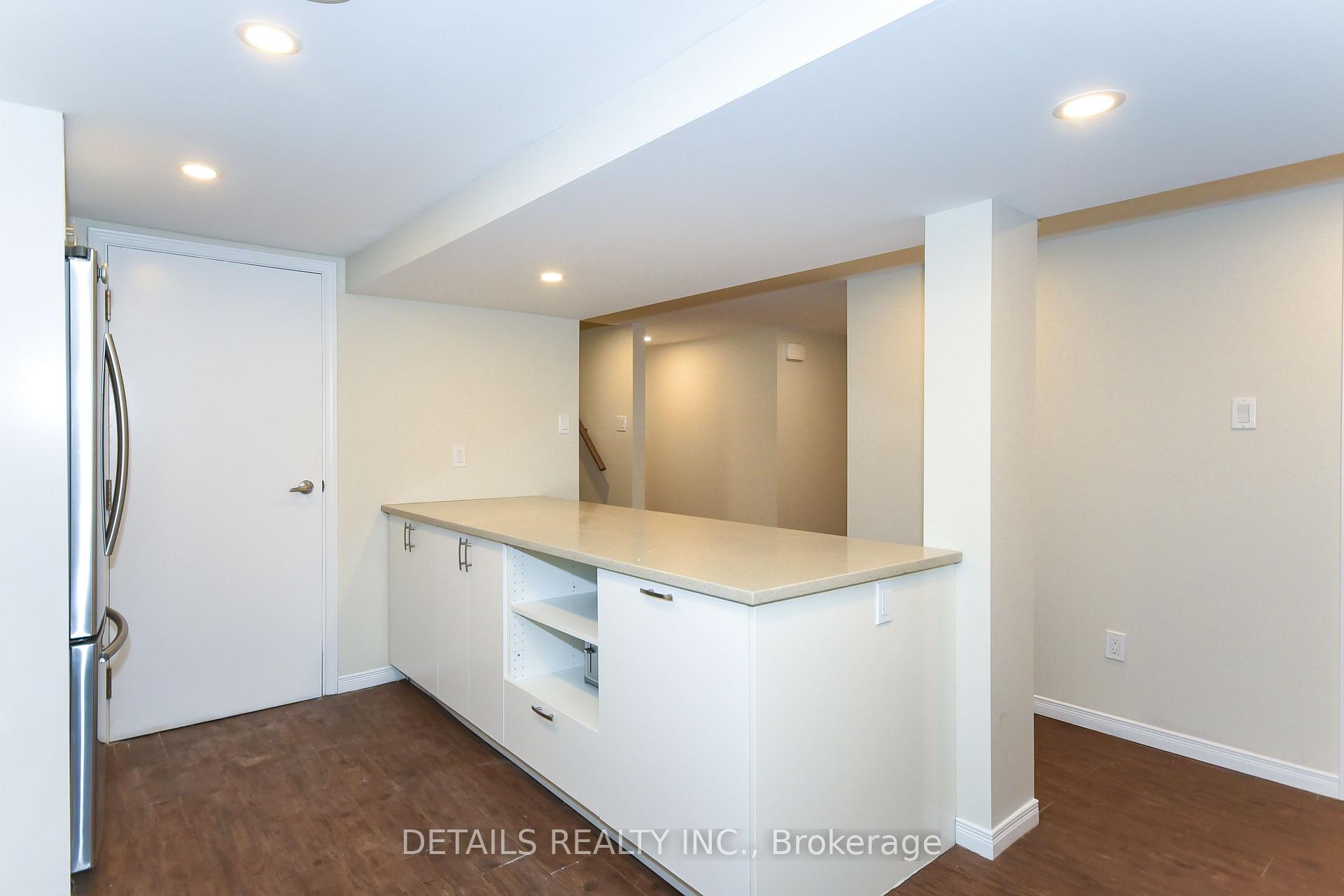 Photo 8 of Unit B, 2176 Lambeth Walk, Ottawa, Parkway Park — HOMEH