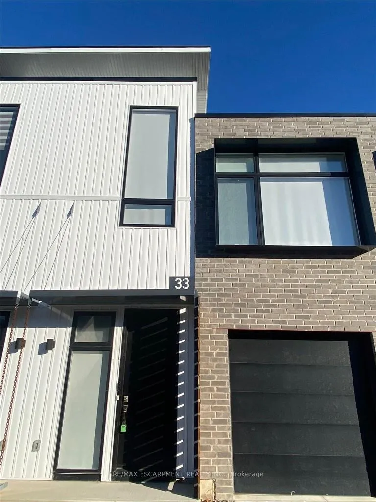 Photo 1 of 33 Summersides Mews, Pelham, Fonthill — HOMEH