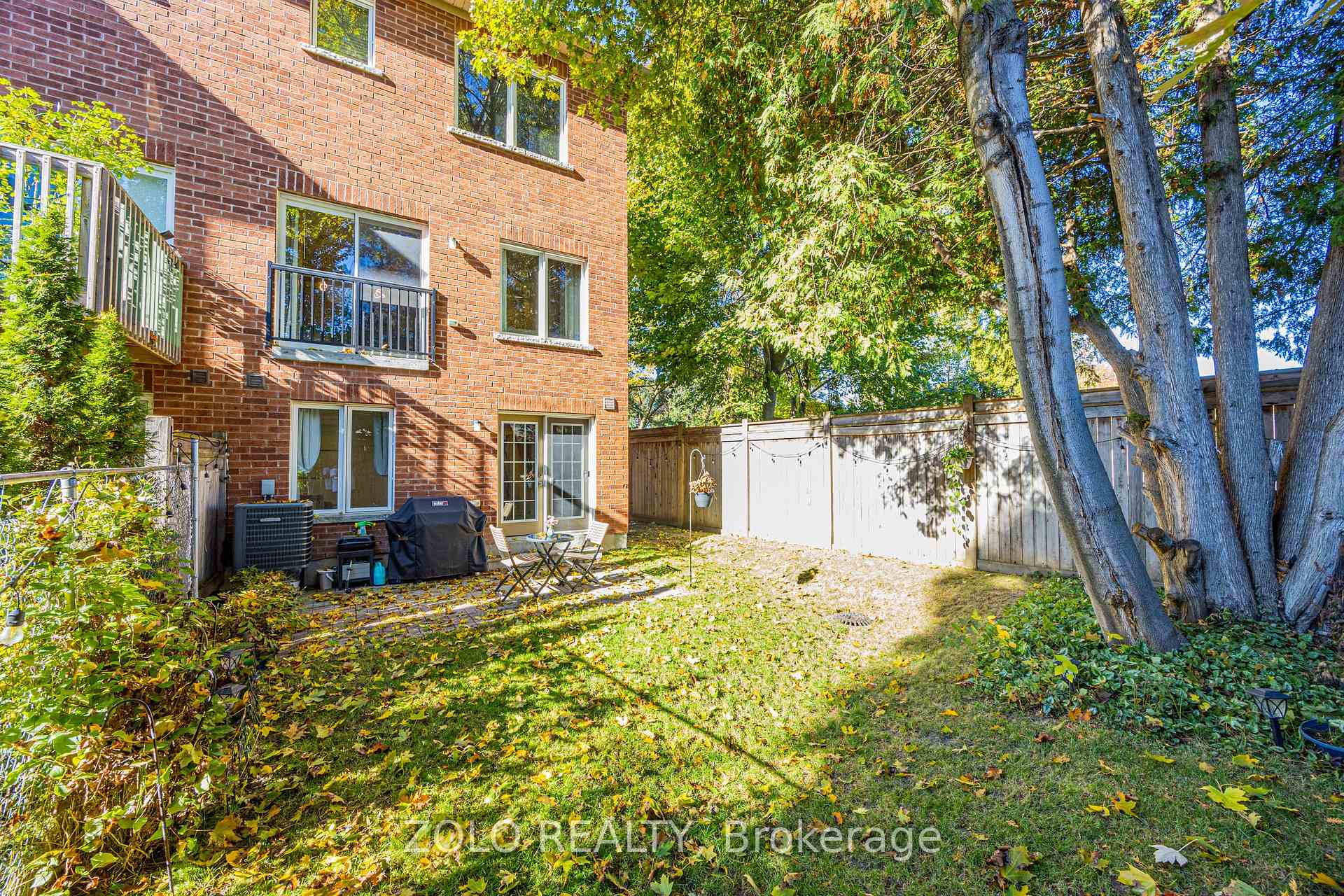 Photo 5 of 235 Appleton Court, Newmarket, Central Newmarket — HOMEH