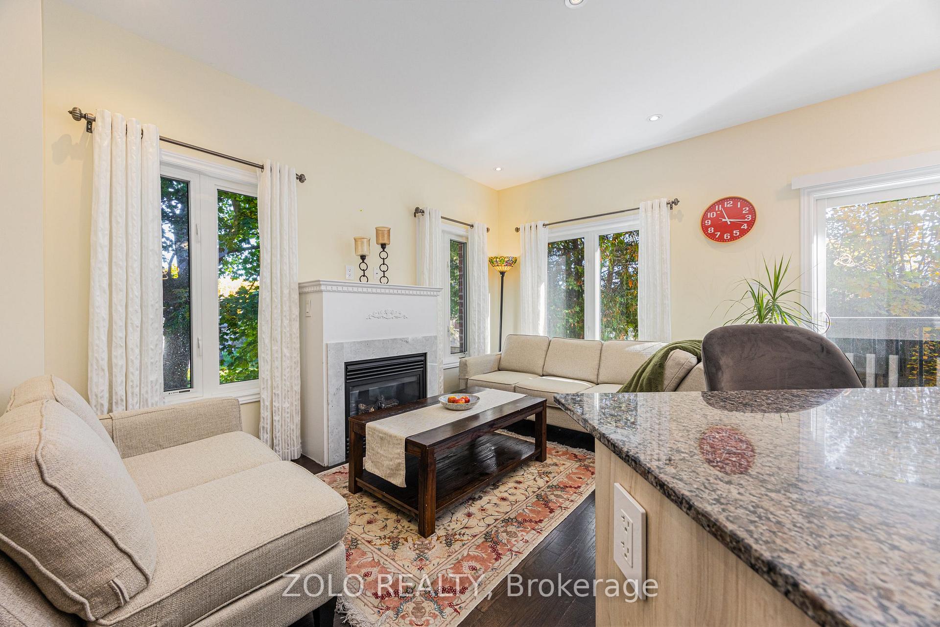 Photo 7 of 235 Appleton Court, Newmarket, Central Newmarket — HOMEH