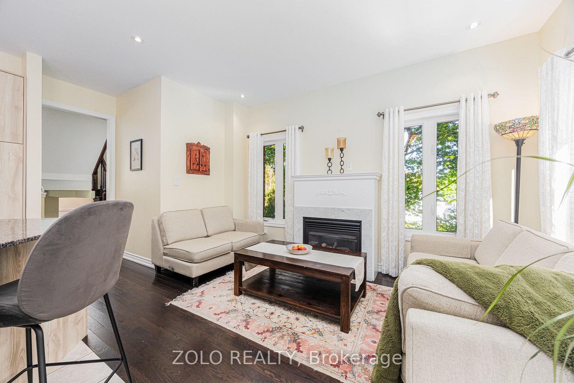 Photo 8 of 235 Appleton Court, Newmarket, Central Newmarket — HOMEH