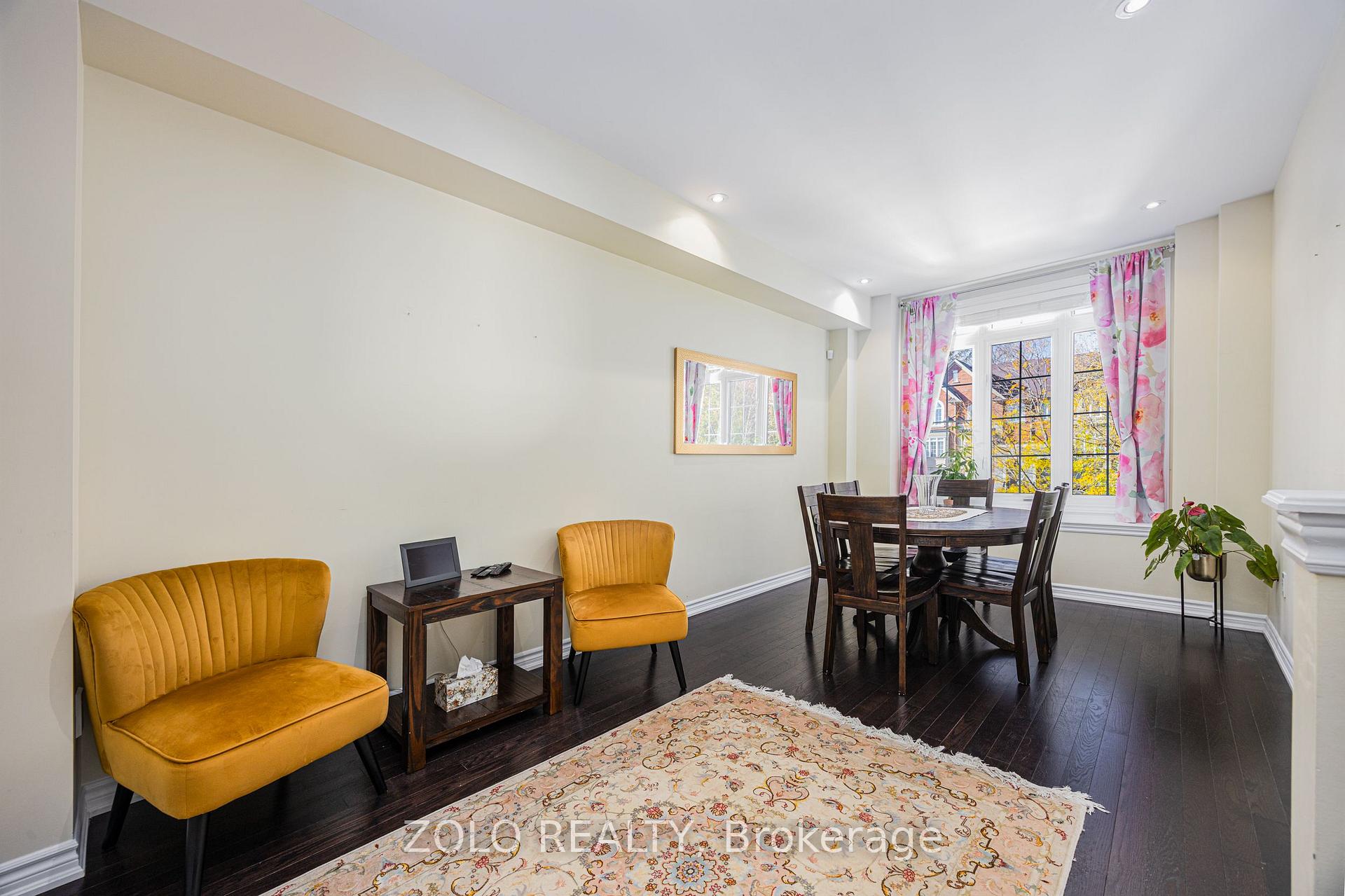 Photo 13 of 235 Appleton Court, Newmarket, Central Newmarket — HOMEH