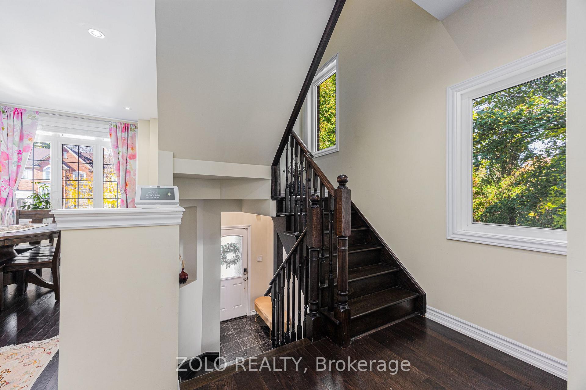 Photo 14 of 235 Appleton Court, Newmarket, Central Newmarket — HOMEH
