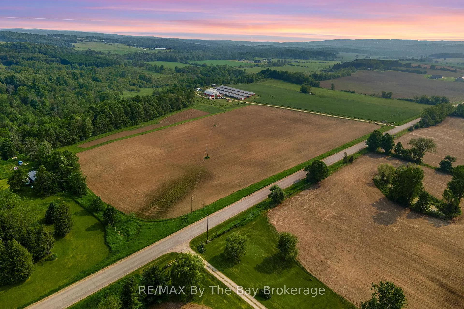 Photo 2 of 828482 Mulmur Nottawasaga T Line, Mulmur, Rural Mulmur — HOMEH