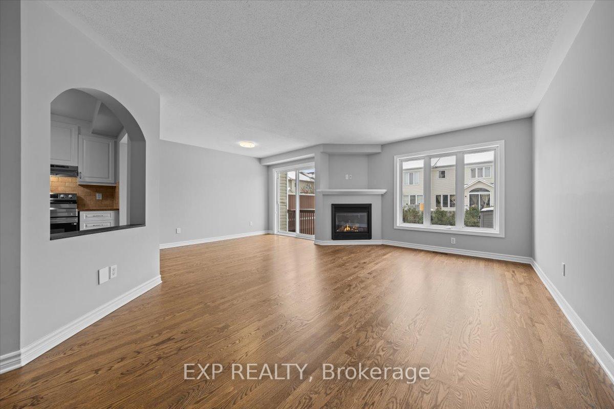 Photo 8 of 333 Vienna Terrace, Ottawa, Avalon East — HOMEH