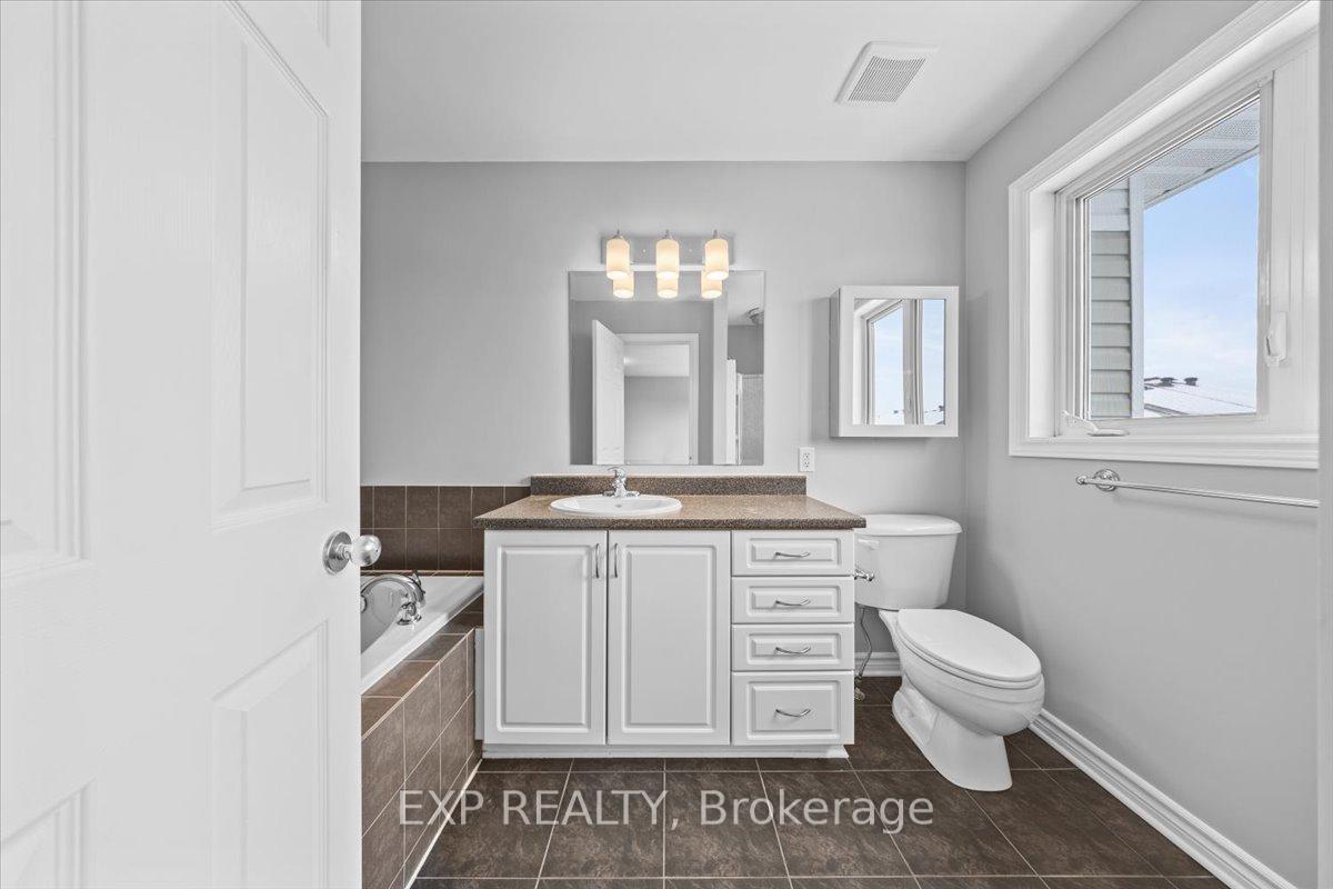 Photo 17 of 333 Vienna Terrace, Ottawa, Avalon East — HOMEH