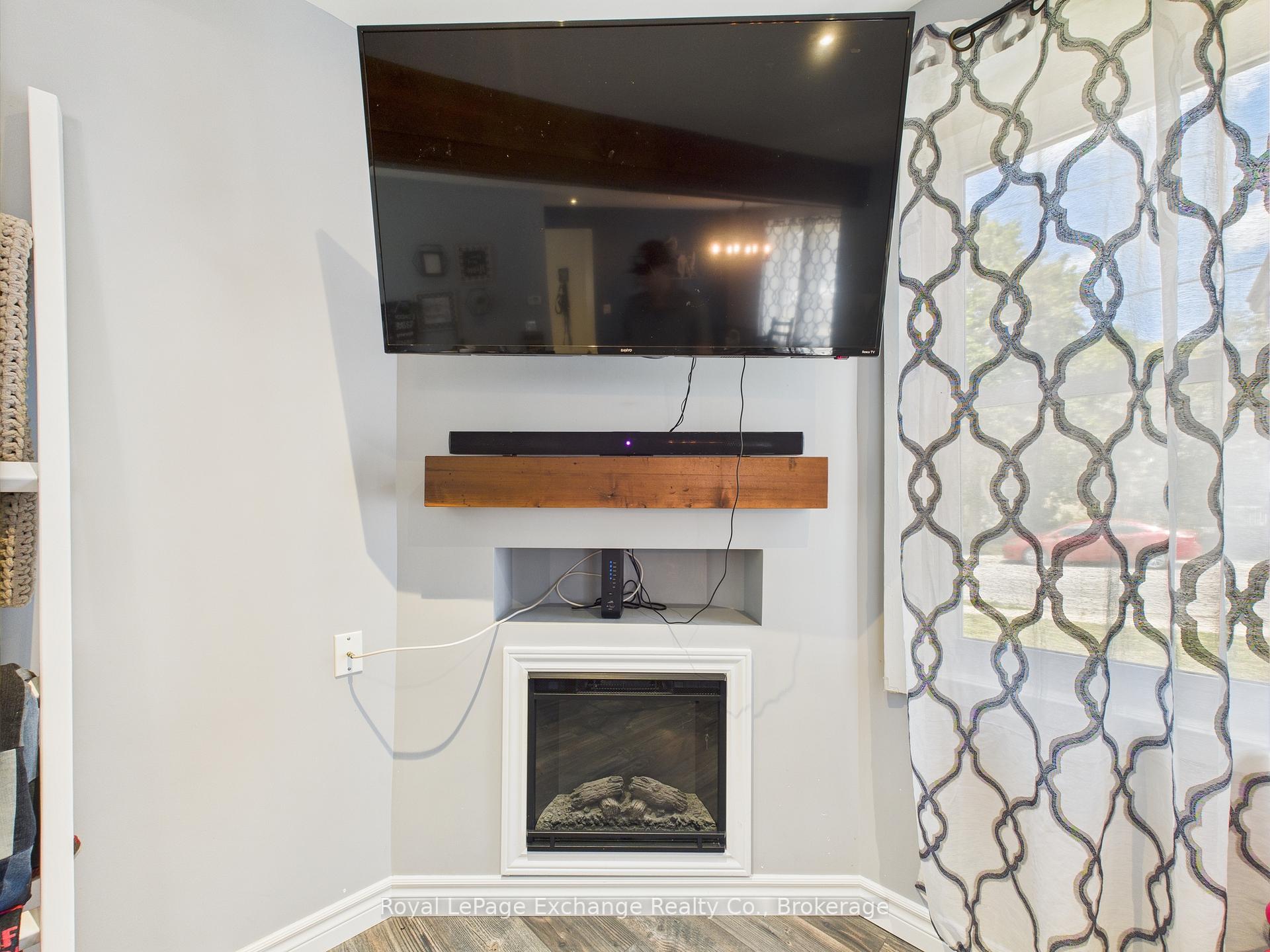 Photo 6 of 164 Victoria Street E, North Huron, Wingham — HOMEH