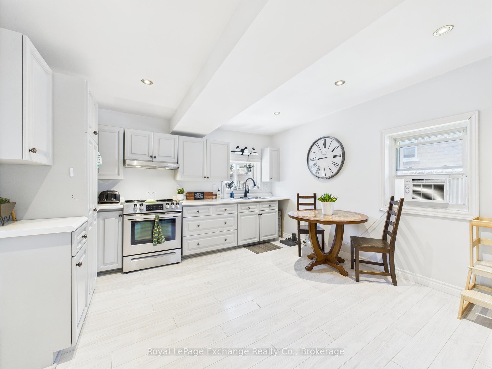 Photo 13 of 164 Victoria Street E, North Huron, Wingham — HOMEH