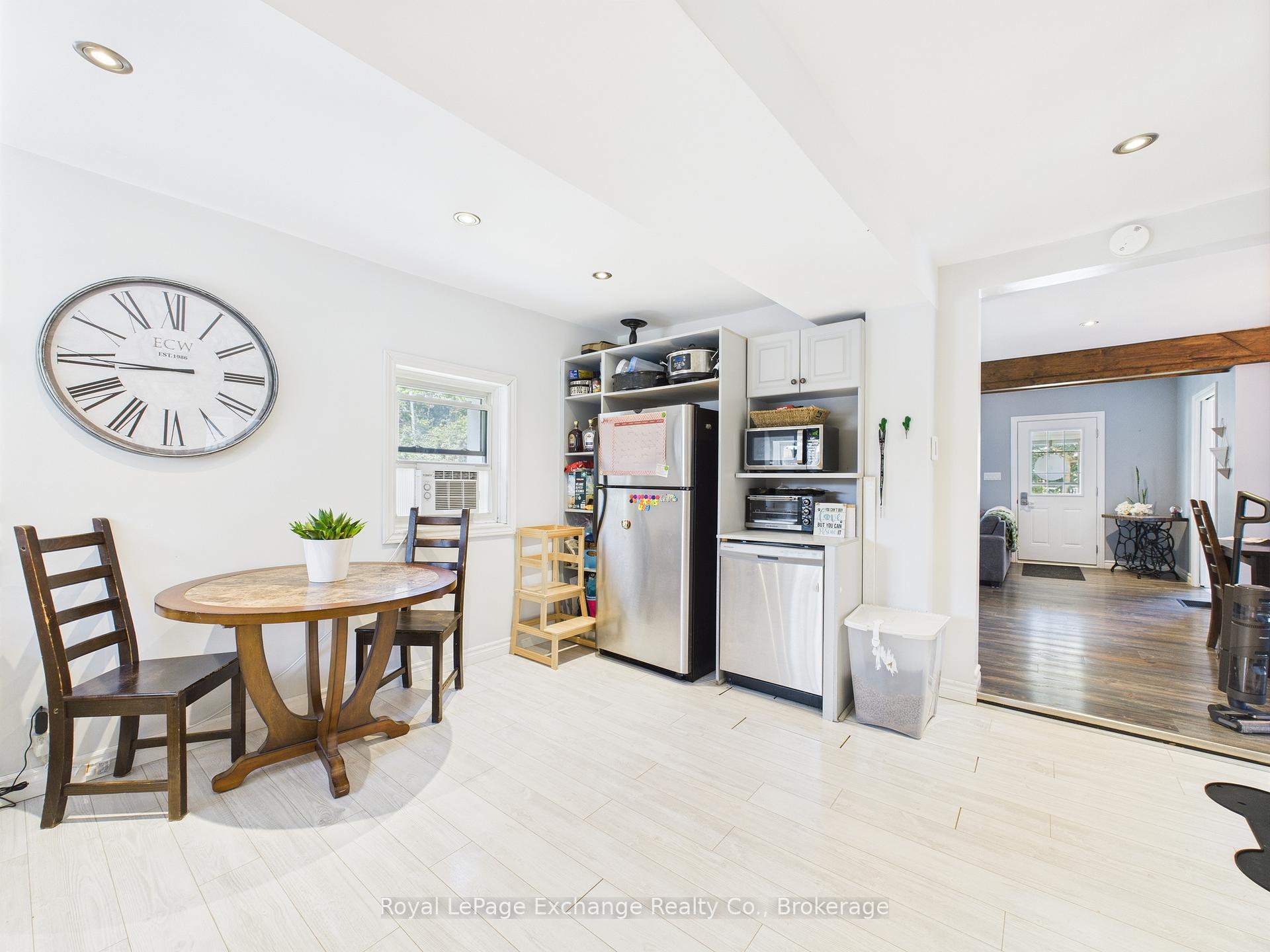 Photo 15 of 164 Victoria Street E, North Huron, Wingham — HOMEH