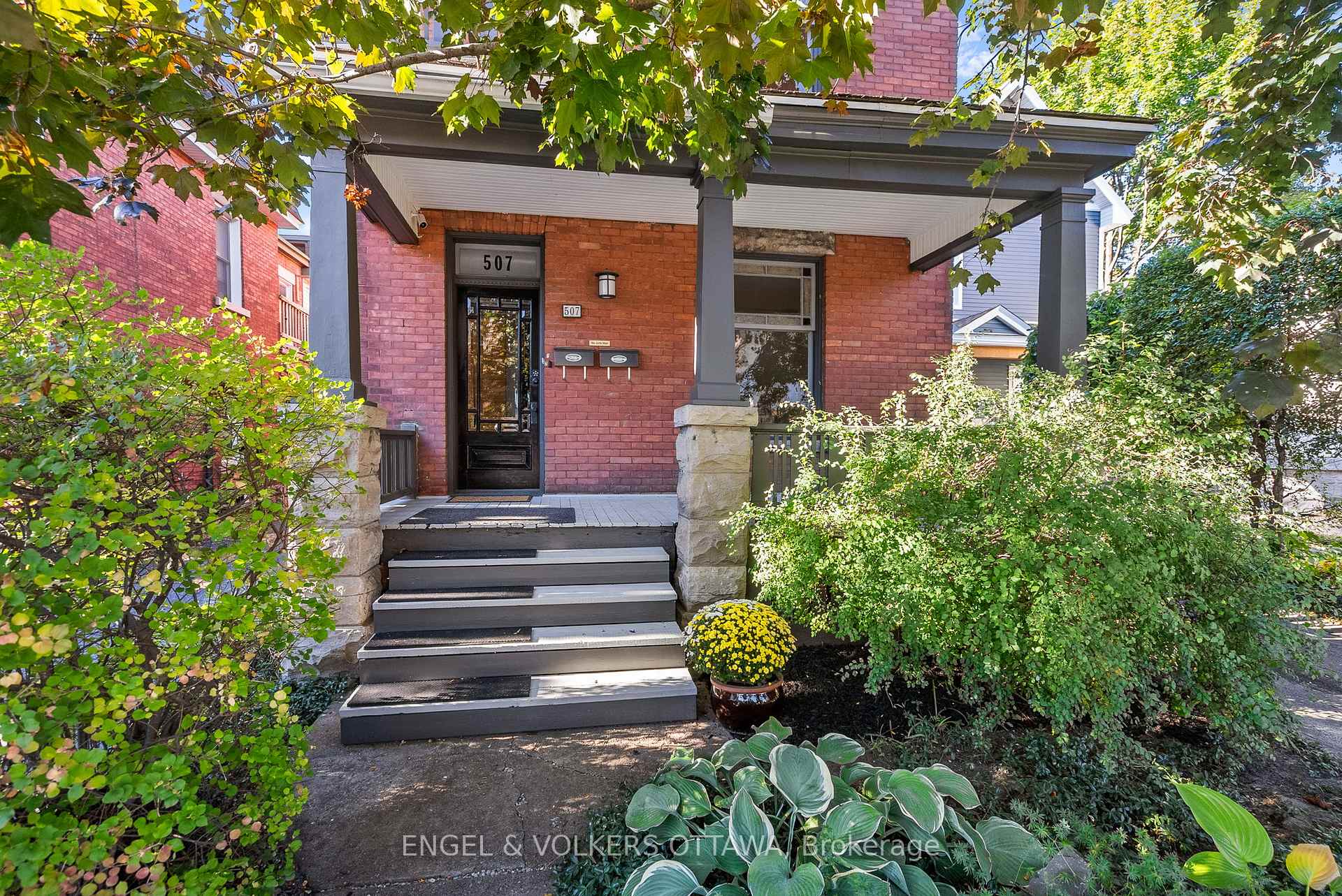 Photo 2 of 507 Mcleod Street, Ottawa, Ottawa Centre — HOMEH