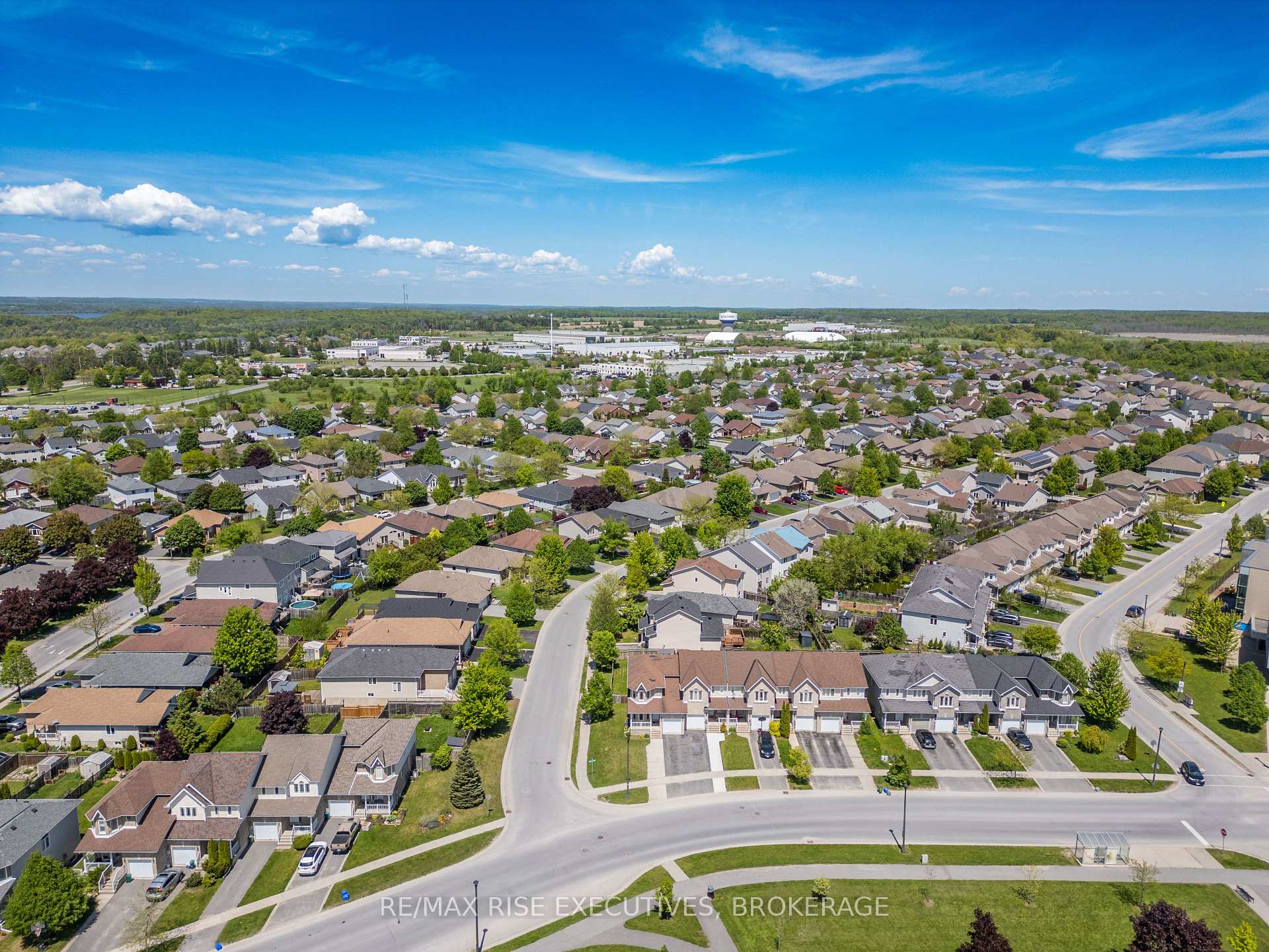 Photo 43 of 297 Rose Abbey Drive, Kingston, Kingston East (Incl Barret Crt) — HOMEH