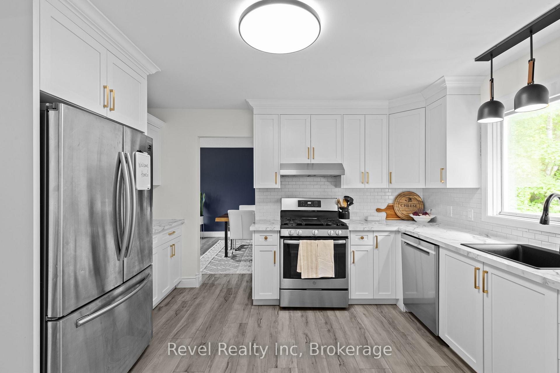 Photo 6 of 35 Macklaim Drive, Parry Sound — HOMEH
