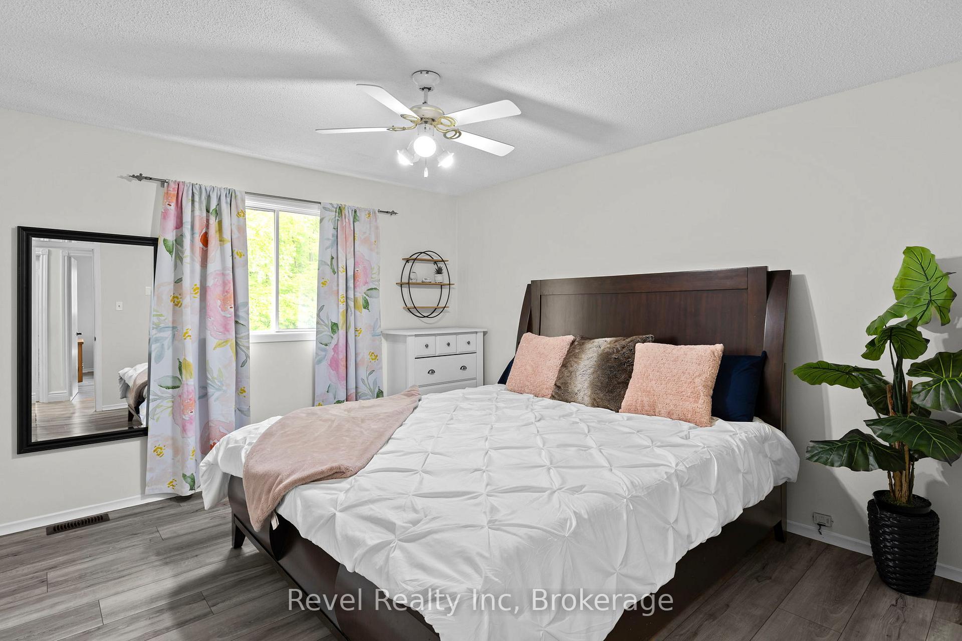 Photo 8 of 35 Macklaim Drive, Parry Sound — HOMEH