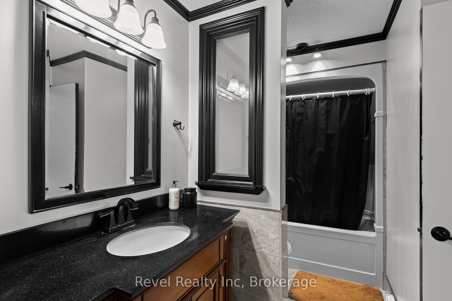 Photo 10 of 35 Macklaim Drive, Parry Sound — HOMEH